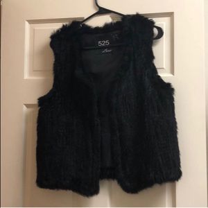 525 America Luxe black fur vest size S